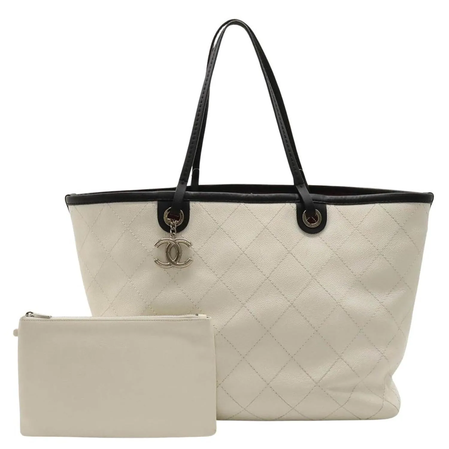 Chanel On The Road  Leather Tote Bag (Pre-Owned)