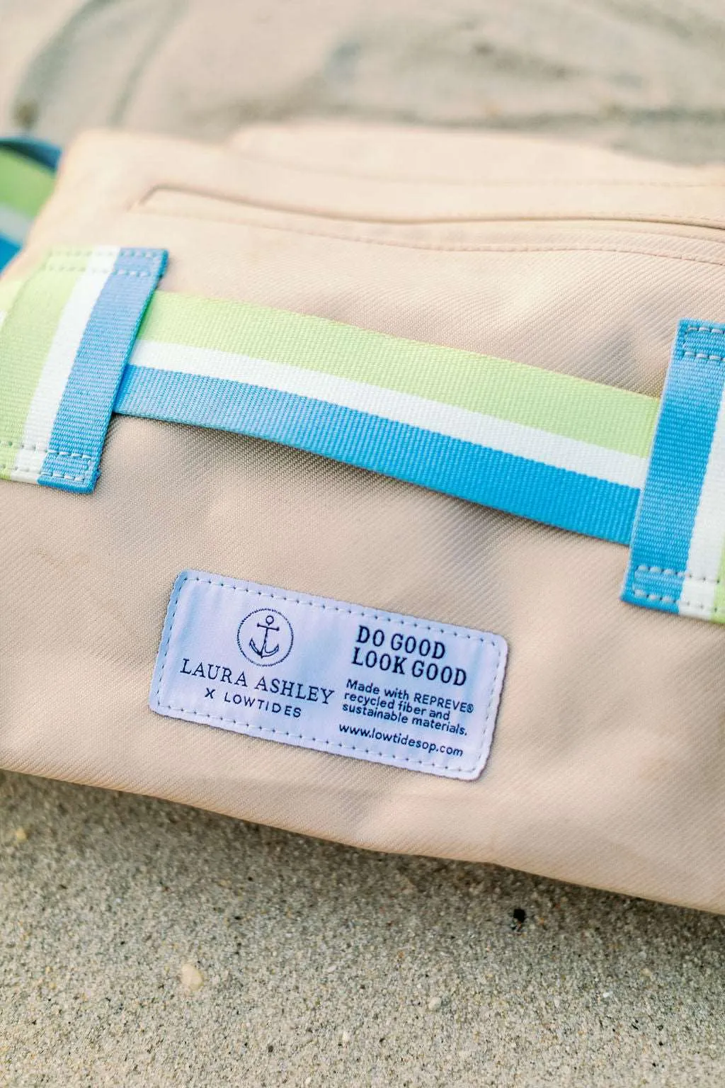 Laura Ashley x LowTides Multipurpose Beachpac