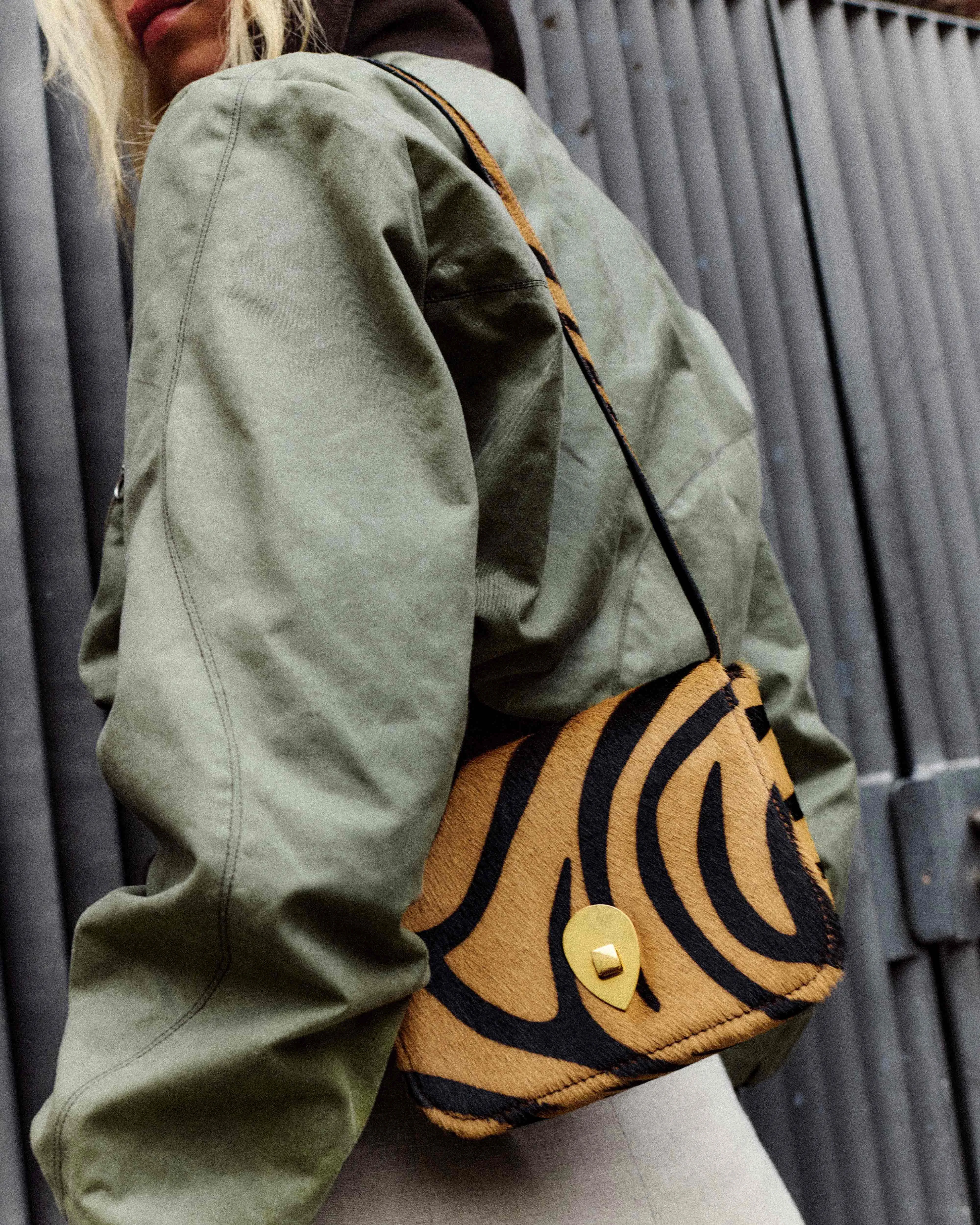 Nielle petite crossover bag Calf hair Tiger