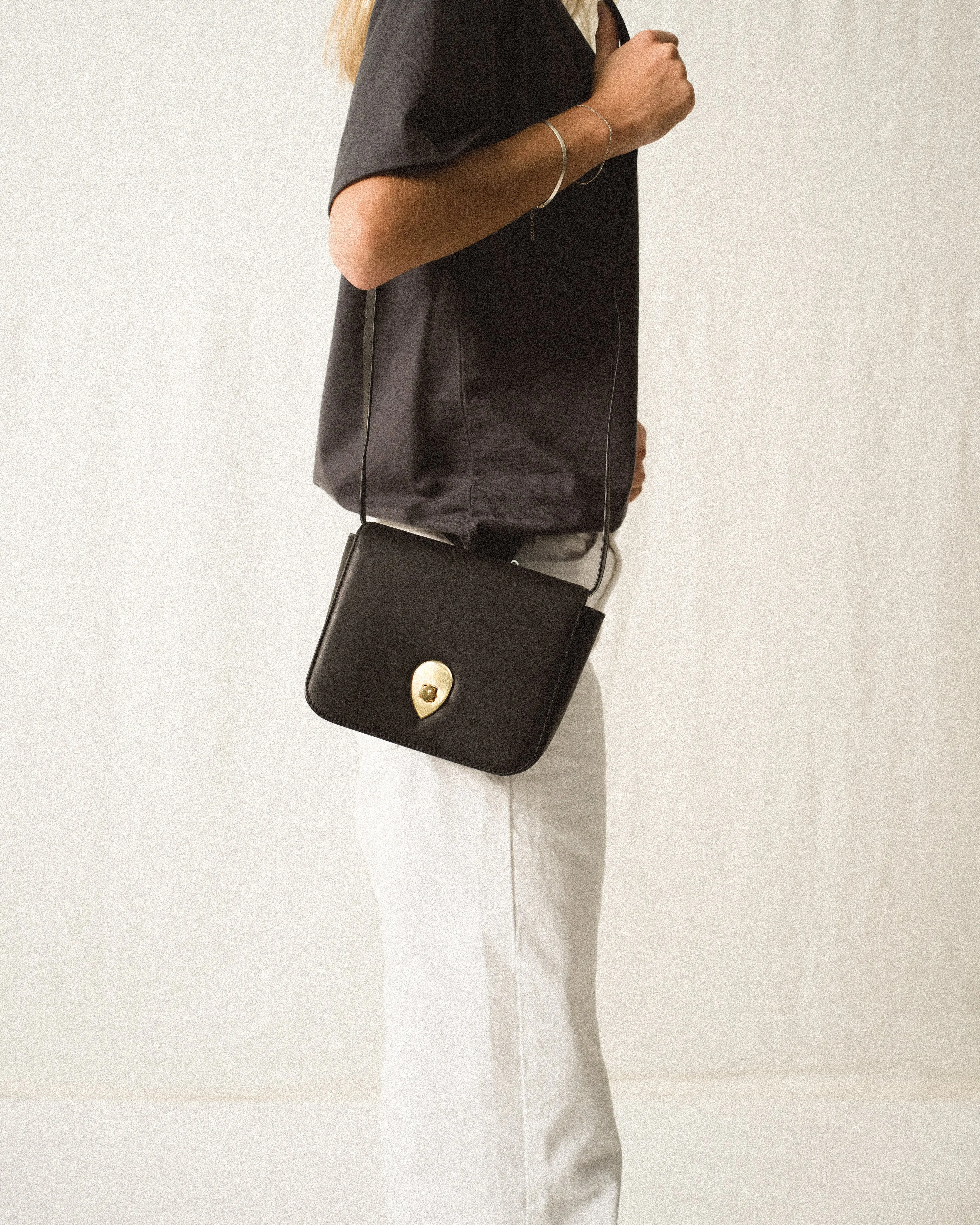Nielle petite crossover bag Shiny lamb Black