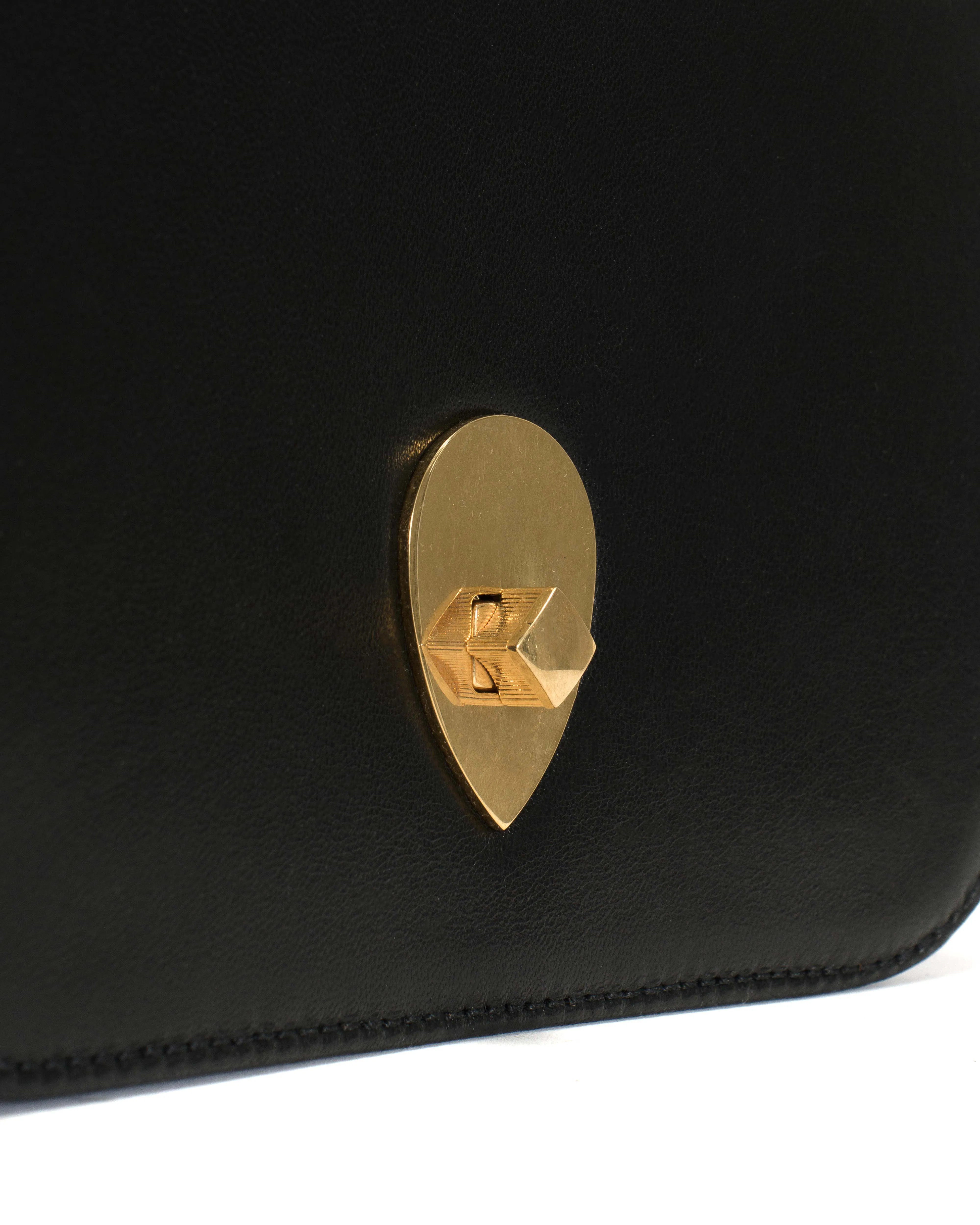 Nielle petite crossover bag Shiny lamb Black