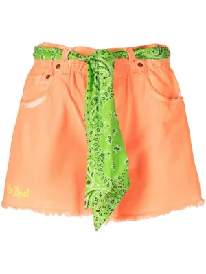 Shorts in denim foulard con stampa bandana