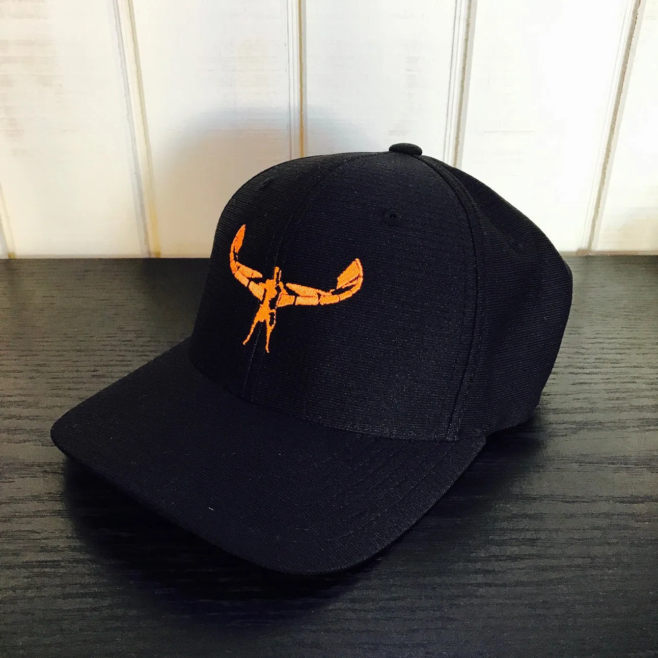 TKS COOL DRY HAT BLACK/ORANGE