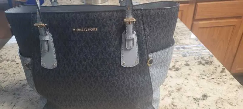 Voyager Small Two-Tone Logo Tote Bag